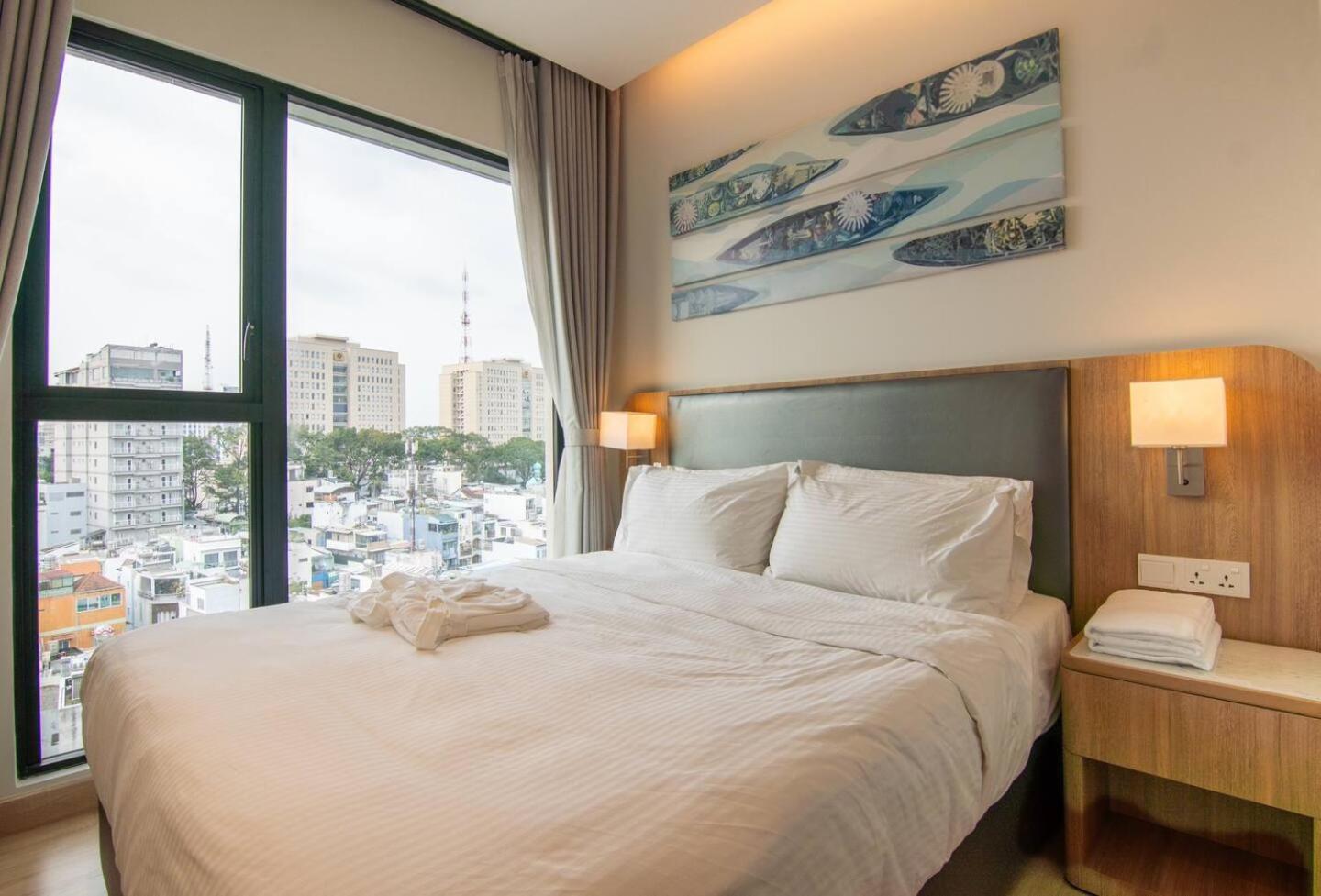Luxury 2 Or 3Br Apartment In Dist 1 N Pool, Gym, Airport Pickup ホーチミン市 エクステリア 写真