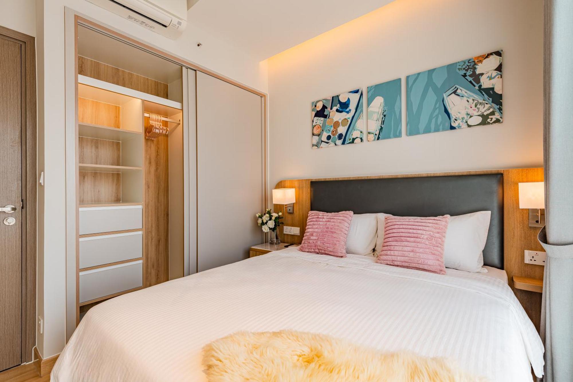 Luxury 2 Or 3Br Apartment In Dist 1 N Pool, Gym, Airport Pickup ホーチミン市 エクステリア 写真