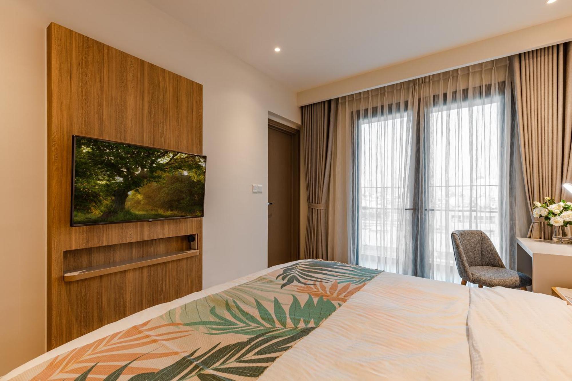 Luxury 2 Or 3Br Apartment In Dist 1 N Pool, Gym, Airport Pickup ホーチミン市 エクステリア 写真