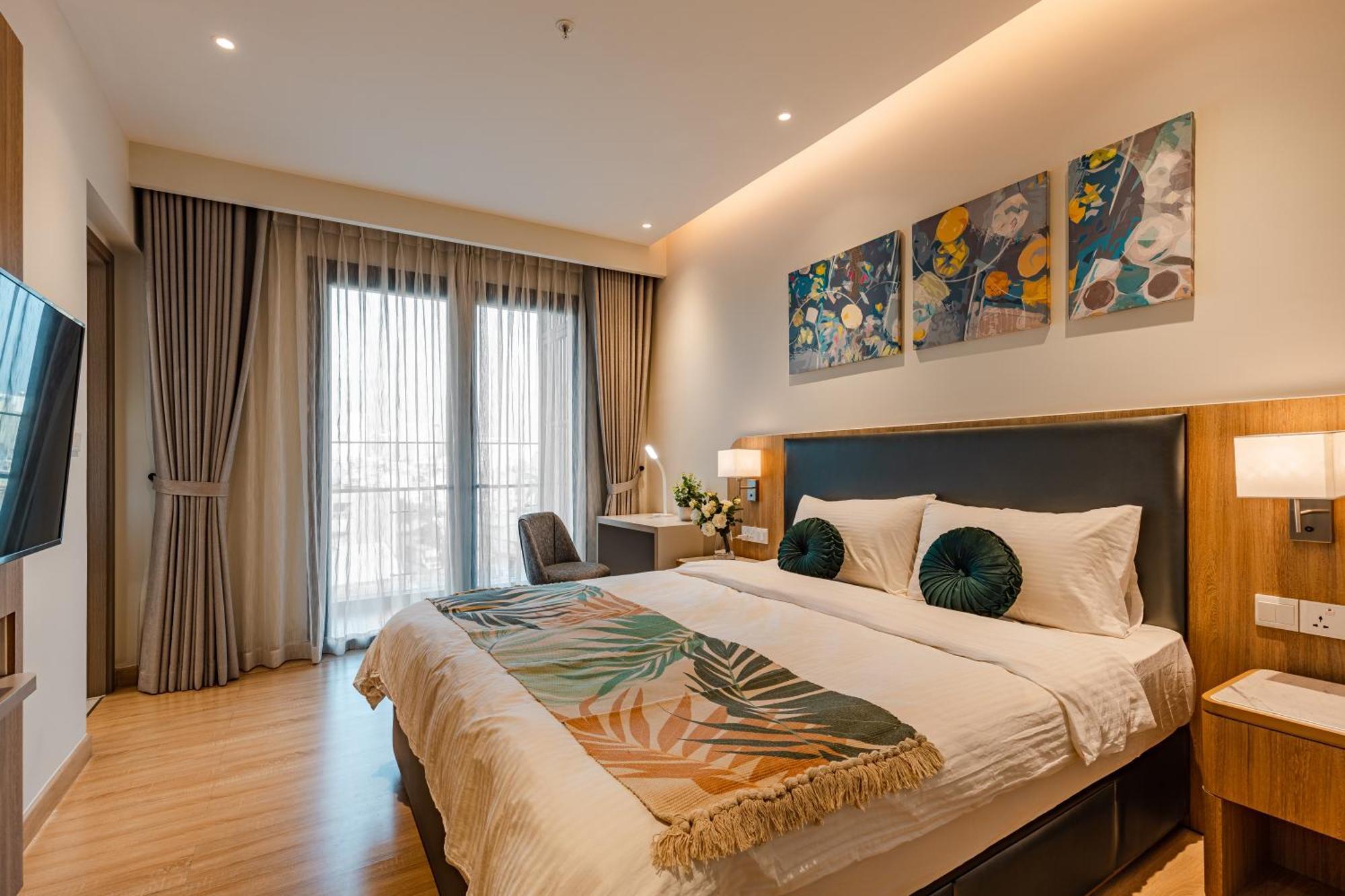 Luxury 2 Or 3Br Apartment In Dist 1 N Pool, Gym, Airport Pickup ホーチミン市 エクステリア 写真