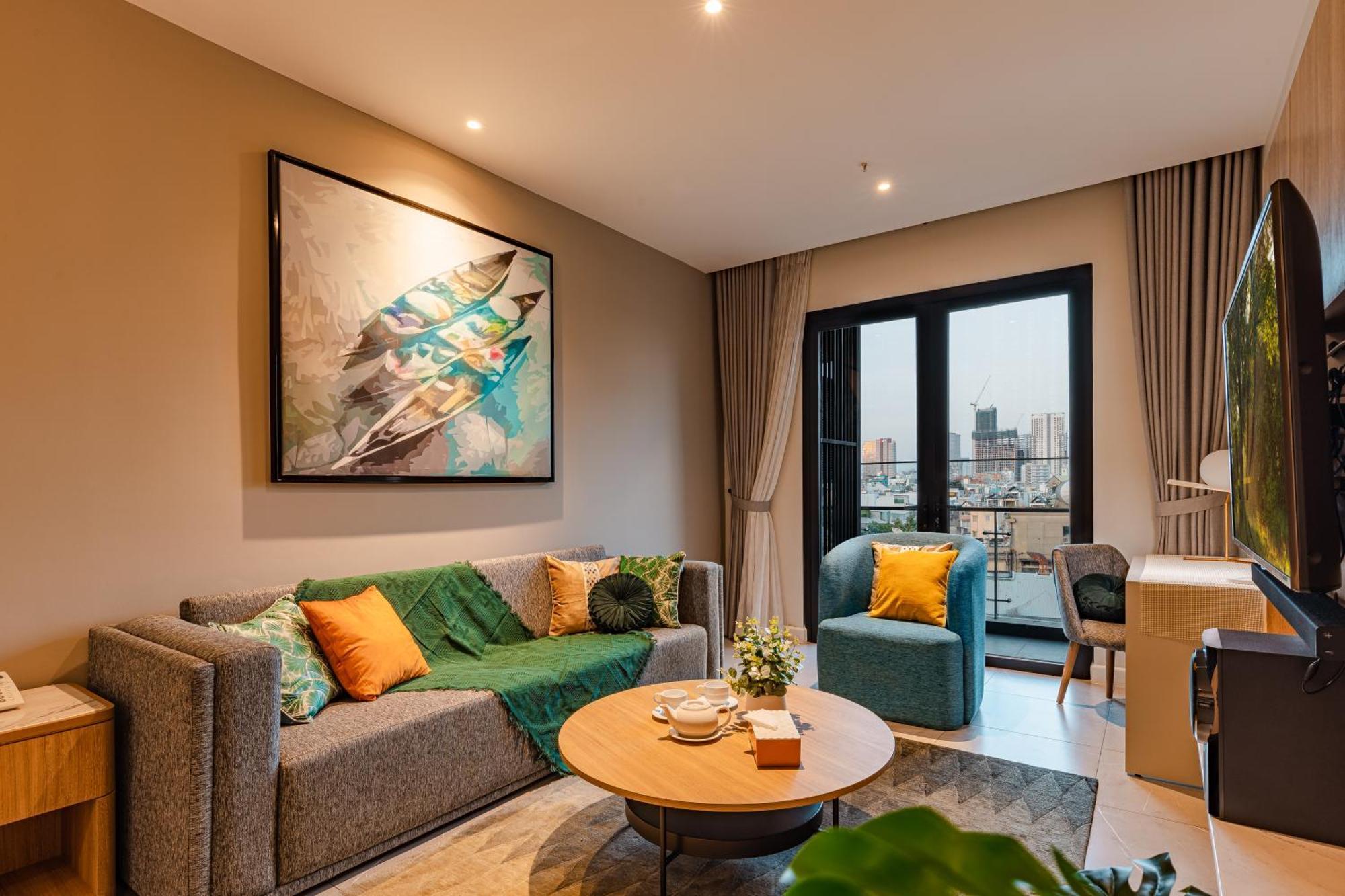 Luxury 2 Or 3Br Apartment In Dist 1 N Pool, Gym, Airport Pickup ホーチミン市 エクステリア 写真